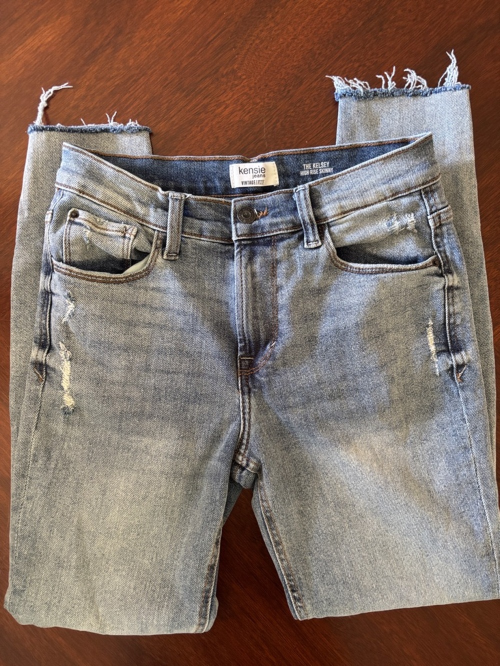 kensie Slim Light Blue Women’s Jeans with Frayed Hem